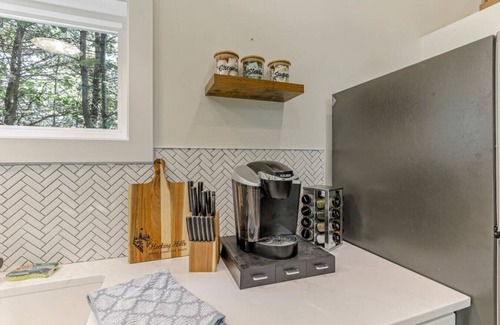 Logan Cabin | Hiltop Haven: The Nook