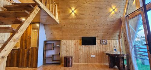 Rohru Cabin | HIMALAYAN'S The Murall