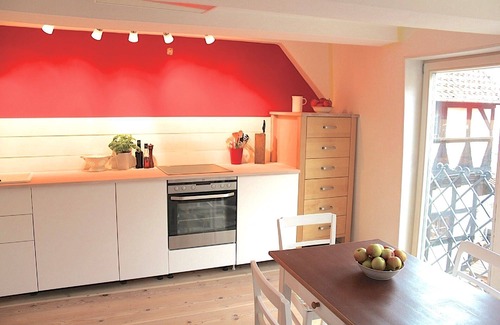 Quedlinburg Apartment | ⭐️ himmlischer Hof - relaxation in a listed building from 1477, 4-6 p, 70m², fireplace/terrace/p
