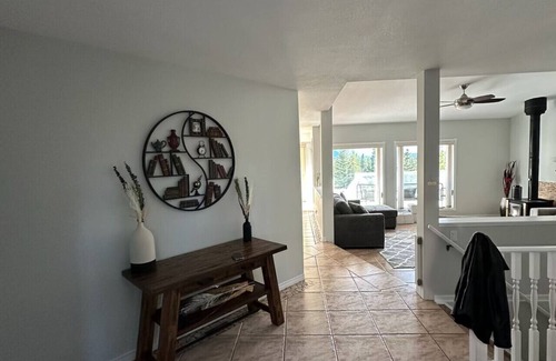 Jasper East House | Hinton Folding Mountain 12