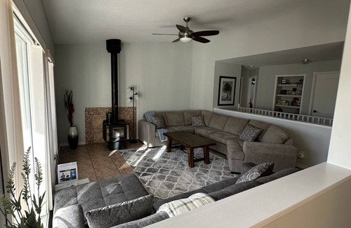 Jasper East House | Hinton Folding Mountain 12