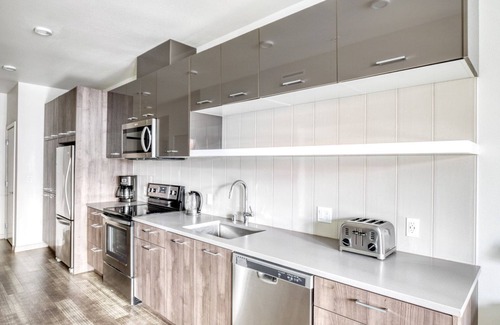 Yesler Terrace Apartment | Hip First Hill 1BR w/Gym, Roof & Lounge, nr Pioneer Sq, by Blueground