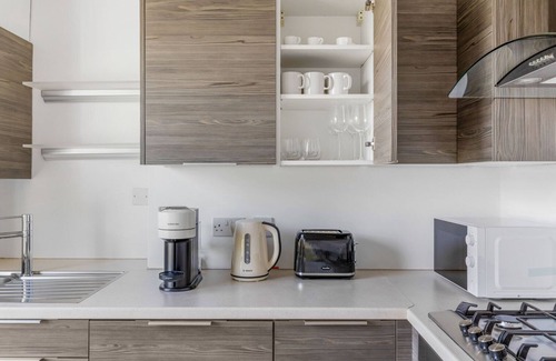 Notting Hill Apartment | Hip Ladbroke Grove 1BR, nr Portobello Market & Station, by Blueground