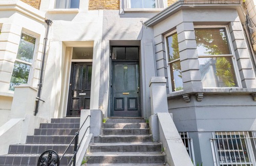 Notting Hill Apartment | Hip Ladbroke Grove 1BR, nr Portobello Market & Station, by Blueground