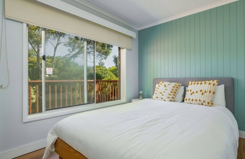 Inverloch House | Hip Nautic - 100 Metres to Beach