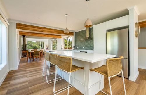 Inverloch House | Hip Nautic 100 Metres to Beach