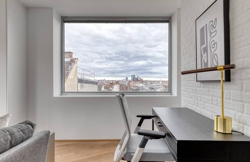 Funfhaus Apartment | Hip Rudolfsheim-Fünfhaus 2BR w/Sauna & Roof, nr U6, by Blueground