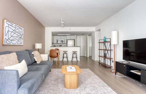 South Beach Apartment | Hip South Beach 1BR w/Pool, Gym & Lounge, nr Dining, by Blueground