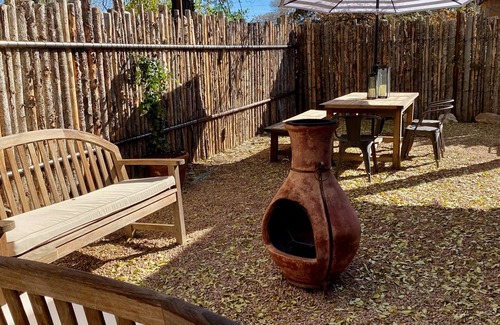 Santa Fe House | Hip Vintage Adobe - Near Railyard & Plaza