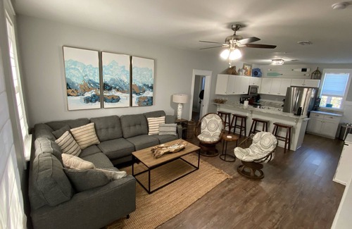 Port St. Joe House | "Hippies Nest" is a 3 bed,3.5 bath home in a gated community with 2 shared pools