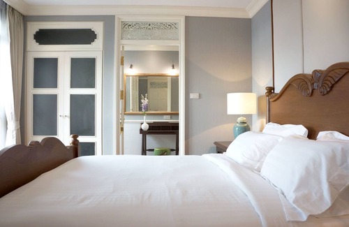 Wat Sam Phraya Hotel | Hiranyakul House