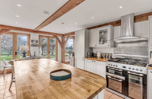 Chipping Campden House | Hiron's Piece With Hot Tub