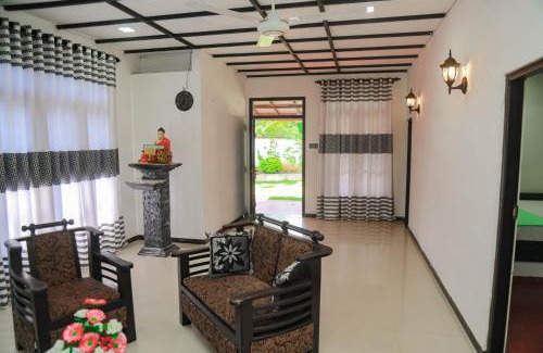 Thiranagama Villa | Hirusha Villa