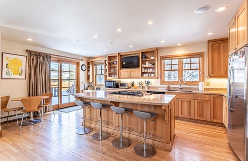 Old Town House | Historic 100-Year-Old Home in the Heart of Downtown Steamboat Springs