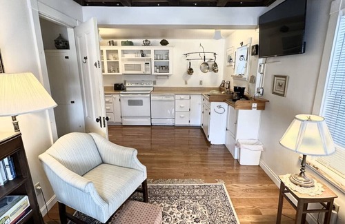 Bar Harbor Cottage | Historic 1850 Downtown Retreat [Driftwood Cottage]