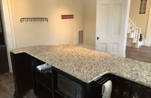 Shelbyville Apartment | Historic 1850's downtown home, located downtown, very close to Lake Shelbyville.