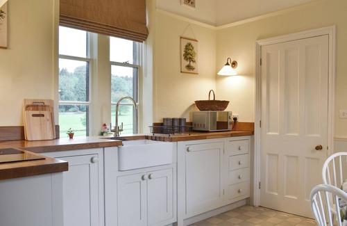 Skipton House | Historic 2 bedroom lodge with access to leading wellness retreat