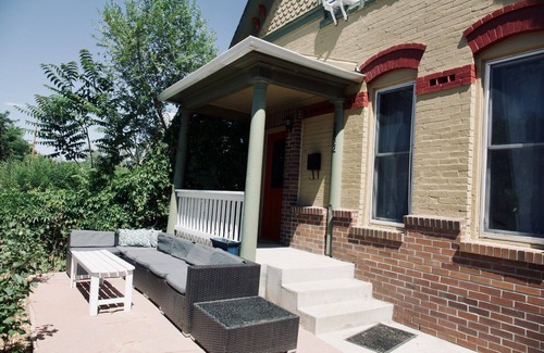 Whittier House | Historic 3 bedroom Home in the Center of Denver