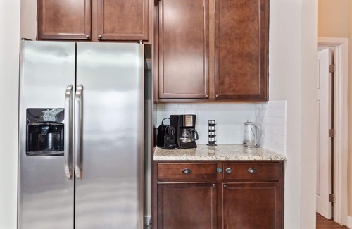 Urban Core House | “Historic 3BR Porch Home 5 Min to Downtown Jax & Jags Stadium Pet-Friendly