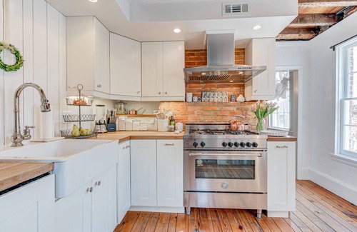 Old Town Alexandria House | Historic 4-bedroom Brockett's Row house in Old Town Alexandria
