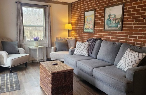 Rosebud Other | Historic 4 bedroom Farmhouse in the heart of Rosebud!