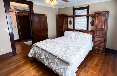 Boones Creek Other | Historic 4 bedroom house with hot tub-great location