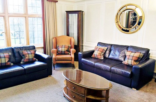 New Forest District Condo | Historic 4-Star Condo Resort in the New Forest
