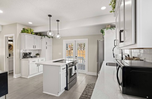 Riverside House | Historic 4BR Home centrally located in Riverside