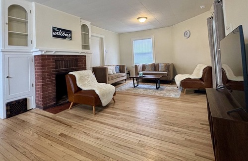 Bozeman House | Historic 5 Bed Home in the Heart of Downtown Bozeman. Great Location!