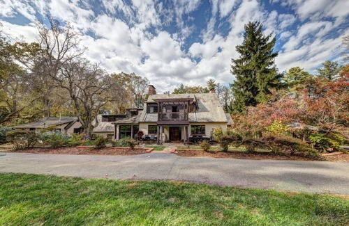 Skyland House | Historic 8 BR Tudor on 3 1/2 Acres. Private estate and beautiful setting.