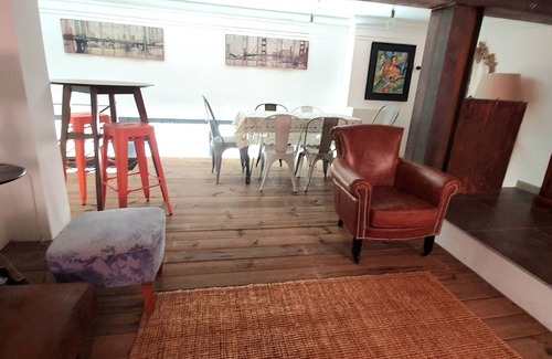 Old Town Apartment | Historic apartment with wide exposure of paintings 5 minutes from the city center