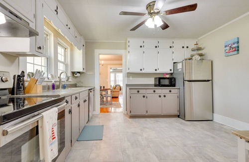 Arab House | Historic Arab Home: 12 Mi to Guntersville Lake!
