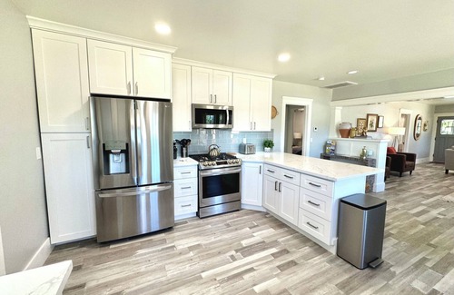 Atascadero House | Historic Atascadero Colony Charmer!