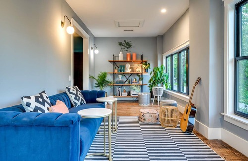 West End House | Historic Austin B&B: 4 Unique Suites, Sleeps 15!