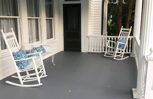 Walhalla House | Historic Bauknight House, the Jewel of Walhalla.