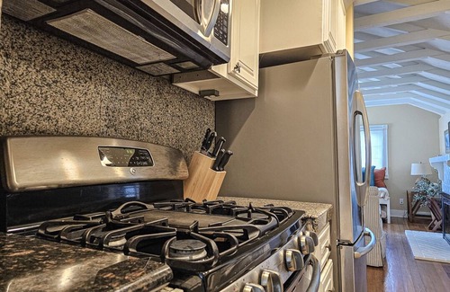 Laguna Beach Cottage | Historic Beach Cottage Nestled in the Heart of Laguna Beach