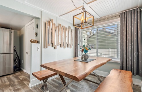 Bluffton House | Historic Beach Cottage Steps away from The Deck and across from the beach