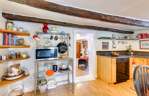 Boonsboro Cabin | Historic Boonsboro Vacation Rental w/Grill