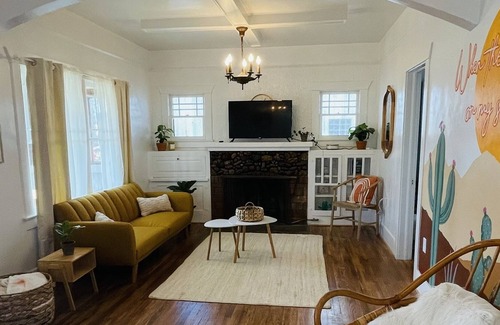 Coronado House | Historic Bungalow! Downtown Phoenix!