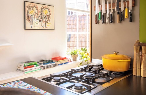 Grachtengordel-West Apartment | Historic canal-side apartment in Central Amsterdam