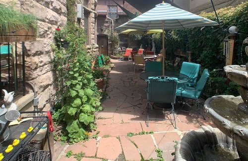 City Park West Apartment | Historic Carriage House Guest Suite WalkScore 91
