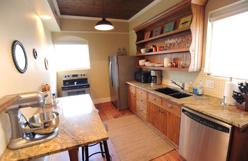 Winston - Salem House | Historic Carriage House in Walkable Downtown Winston-Salem