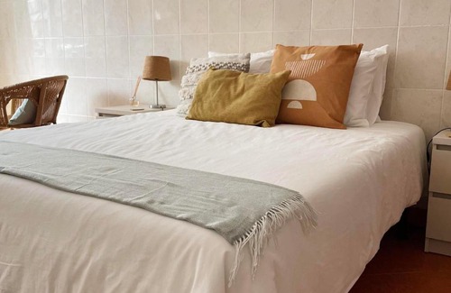 Lagos City Center Apartment | Historic Centre: Casa Protea - Studio Apartment