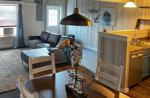 Warsaw House | Historic Charm Meets Lakeside Retreat: Unique Old Town Main Apartment