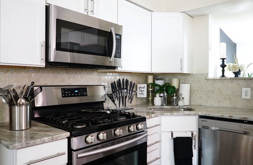 Washington Highlands House | Historic Charm meets Modern Luxury in Washington DC Rental