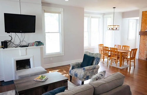 Roselawn Finance House | Historic charm with modern amenities. Totally renovated old home. Impeccable!