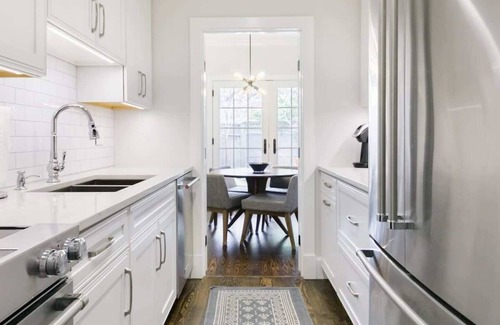 Old Town Alexandria House | Historic, Charming Home in Old Town
