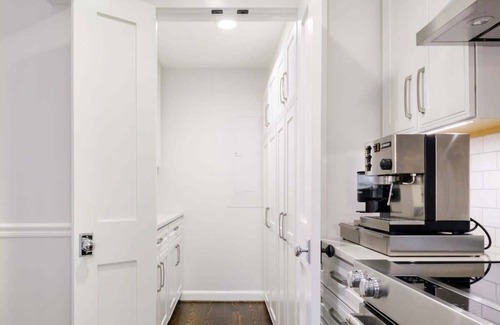 Old Town Alexandria House | Historic, Charming Home in Old Town