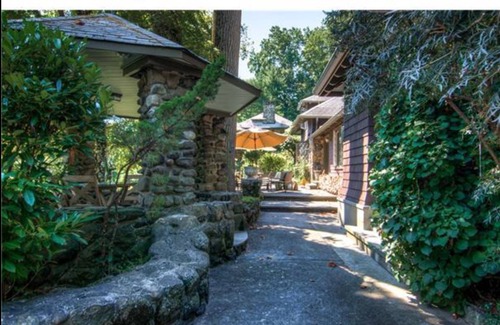 Town of Orangetown House | Historic Chateau Marmot on the Hudson