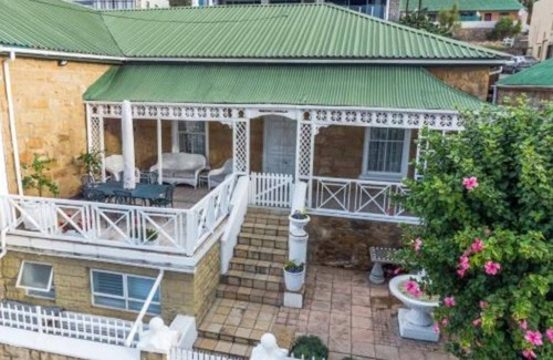 Linkside House | Historic Coastal Gem – 3BR, WiFi, Walk to Lighthouse, Museums & Eateries